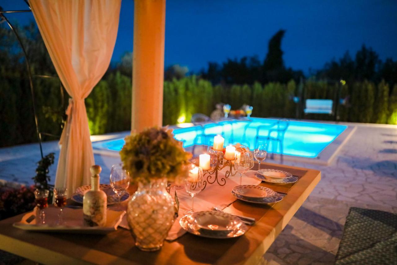Eleganza With Pool For 9 Guests , Zadar
